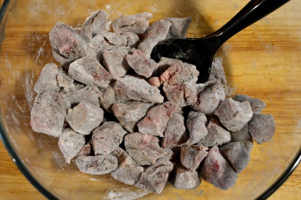 Slow Cooker Beef Stroganoff 